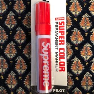 Supreme Pilot Marker (Red)